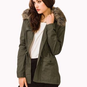 ✨ Olive green coat ✨ F21